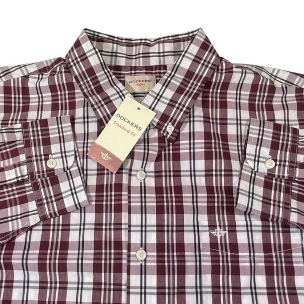 NEW Dockers XL Burgundy Plaid Button Down Shirt Standard Fit Long Sleeve Preppy